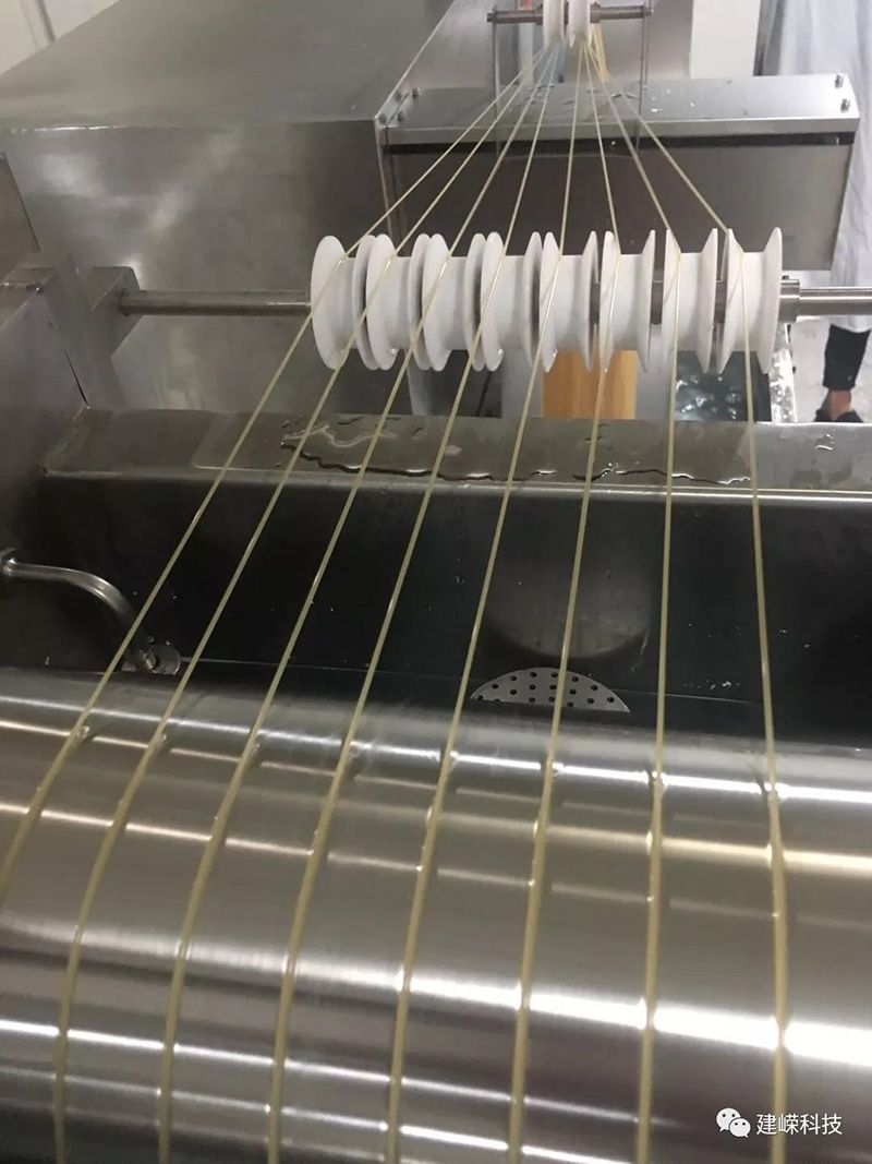 客戶現場紡絲驗收,開機紡絲一氣呵成